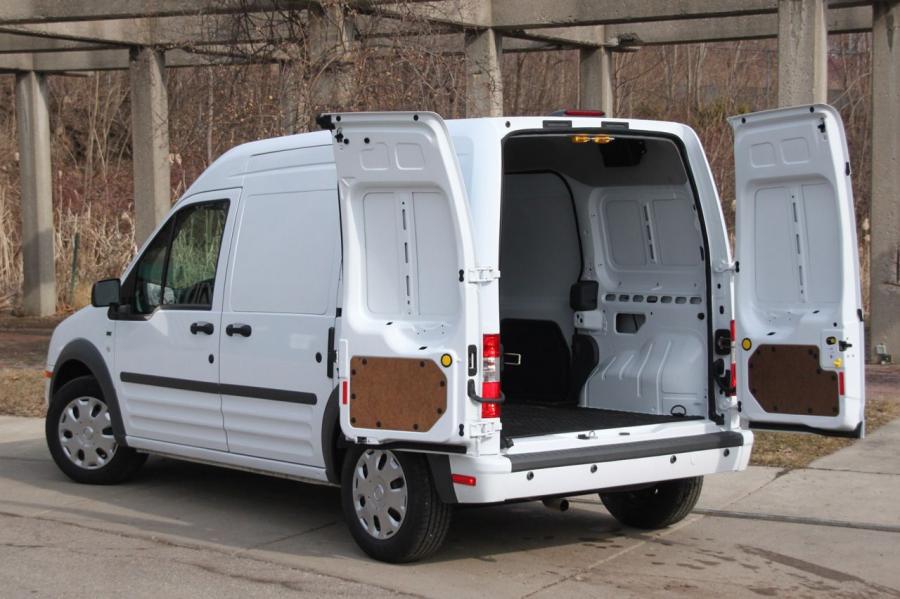  Ford Transit Connect 2010 года  (фото 6 из 109)